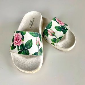 Dolce & Gabbana Girls Pink Rose Sliders
